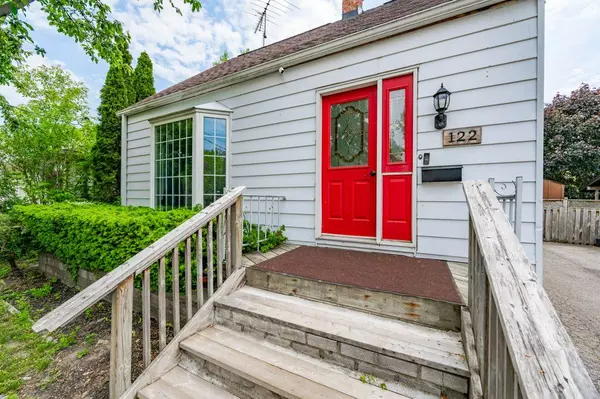 Oakville, ON L6K 1X9,122 Stewart ST