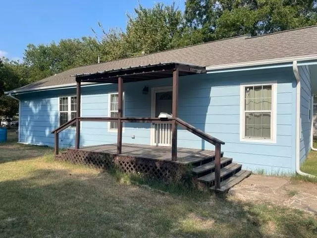 307 E Main Street, Ladonia, TX 75449