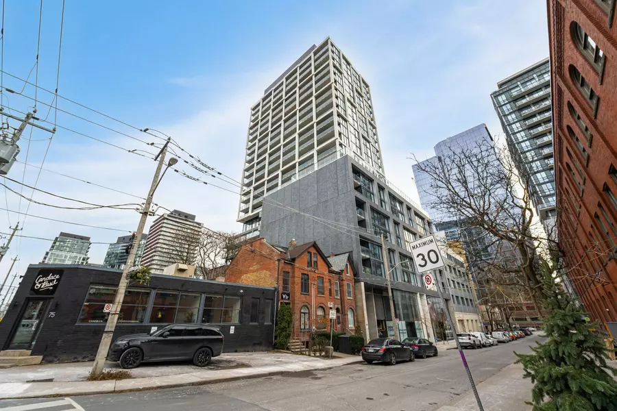 55 Ontario ST #401, Toronto C08, ON M5A 0T8