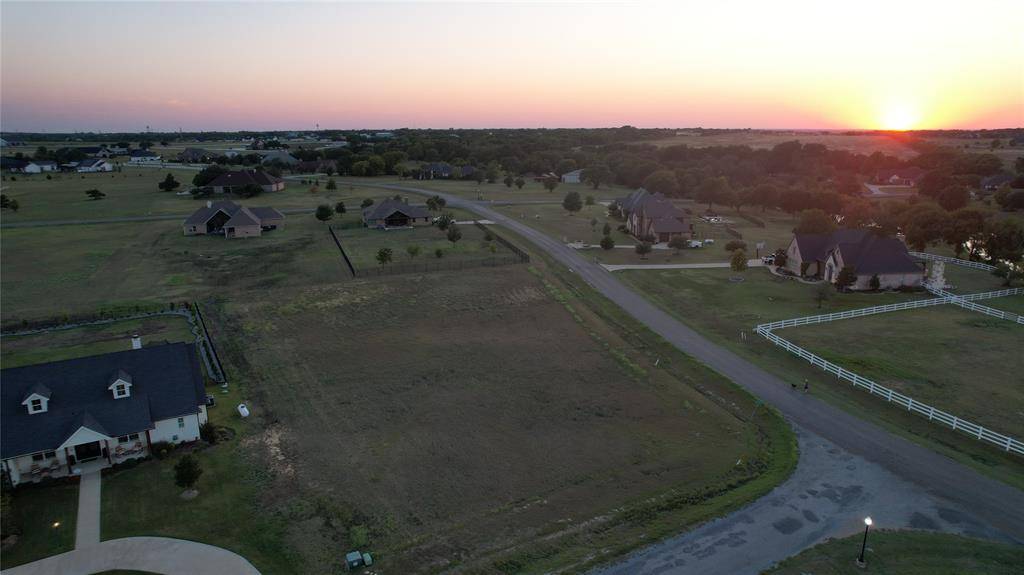 Gunter, TX 75058,18 Mirror Lakes Court