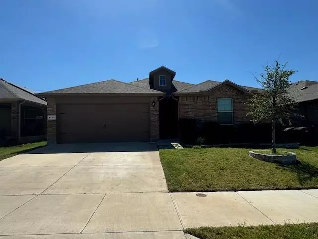 9709 Mint Hill Drive, Fort Worth, TX 76108