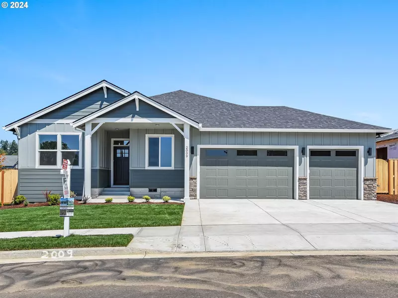 301 E Caribou CT, La Center, WA 98629