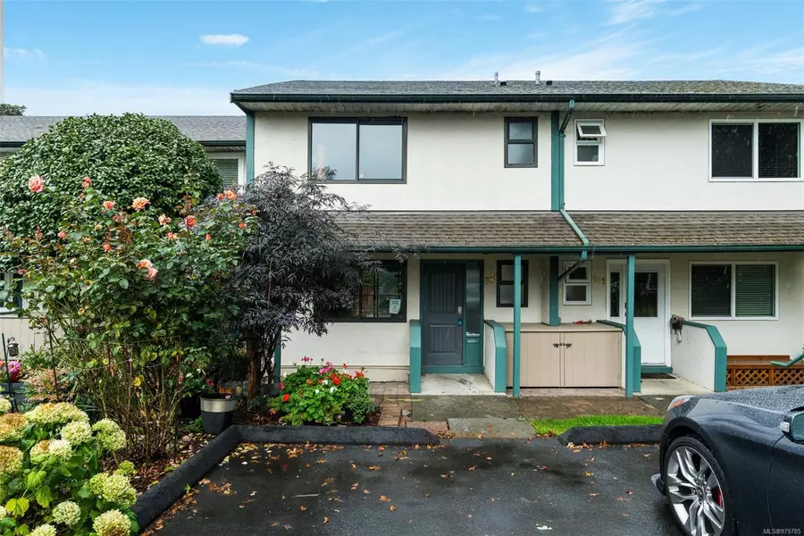 640 Broadway St #602, Saanich, BC V8Z 2G4