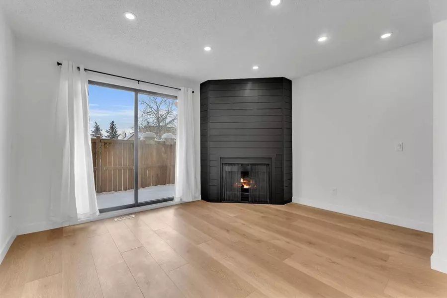 2511 38 ST Northeast #87, Calgary, AB T1Y 4M7