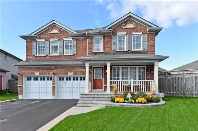 29 Freer CRES, Ajax, ON L1T 4N5