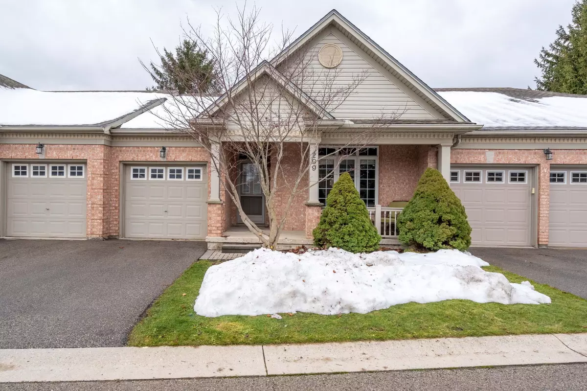 London, ON N6M 1K9,2025 Meadowgate BLVD #209