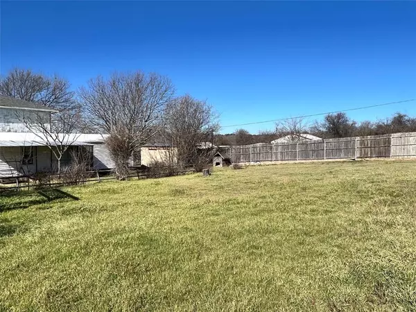 Weatherford, TX 76085,155 Highland Circle