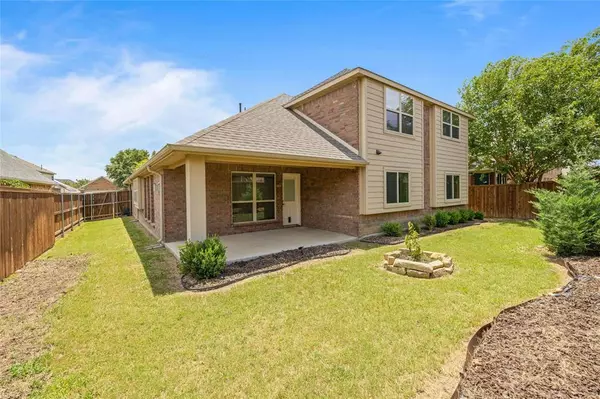 Grand Prairie, TX 75052,2224 Sparrow Hawk Court