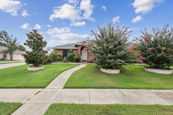 1008 Chisholm Trail,  Murphy,  TX 75094