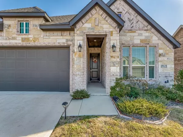 Fort Worth, TX 76036,9921 Ginkgo Lane