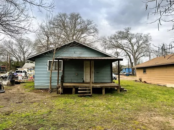 Hawkins, TX 75765,389 W Blackbourn Street