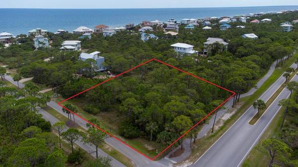 1752 Magnolia Rd, St. George Island, FL 32328