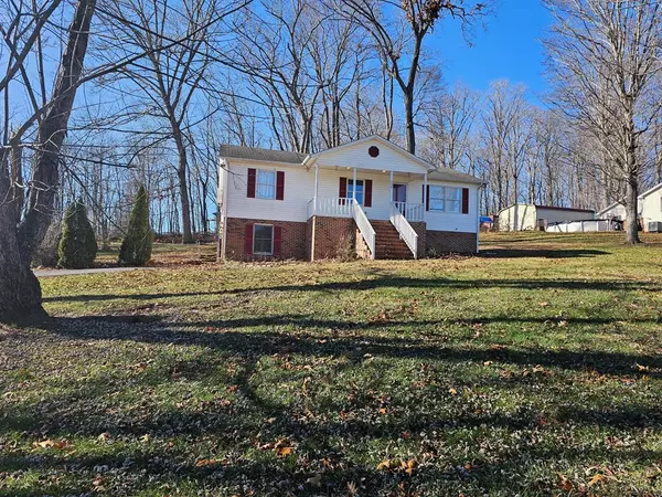 298 Fox Fire Rd, Max Meadows, VA 24360