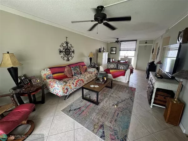 Deerfield Beach, FL 33441,777 SE 2nd Ave  #301A