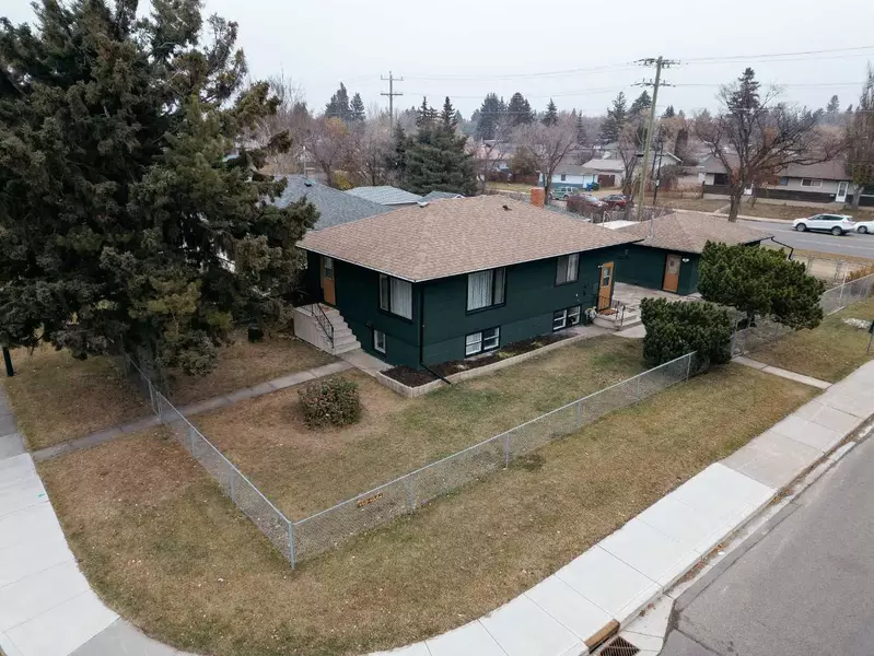 4401 40A AVE, Red Deer, AB T4N 2X3