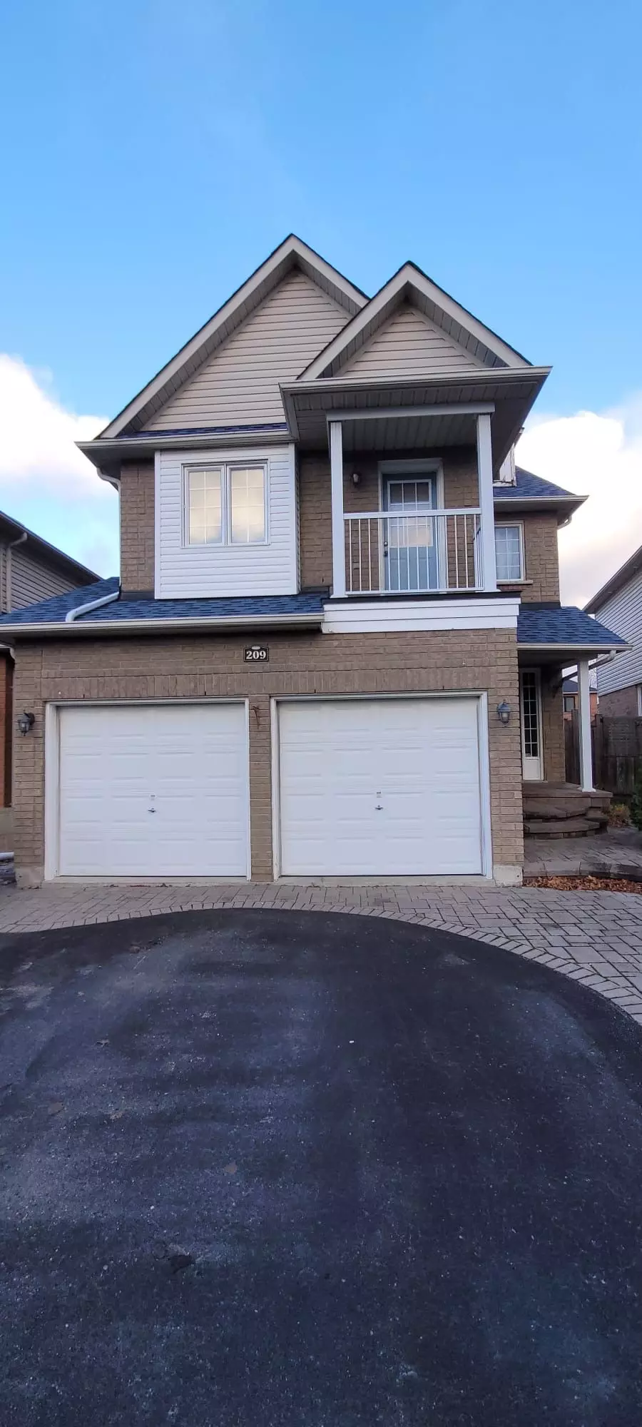 Clarington, ON L1C 5K4,209 Madden PL