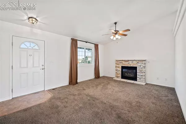 Colorado Springs, CO 80922,7491 Willowind DR