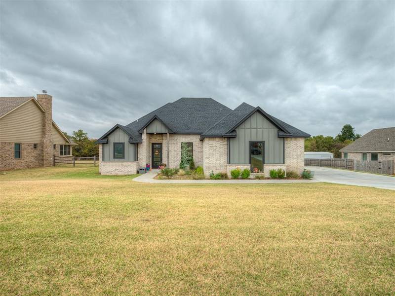 12642 Bridlewood Lane, Blanchard, OK 73010