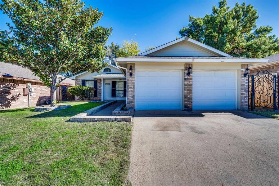 6612 Mattney Drive, Dallas, TX 75237