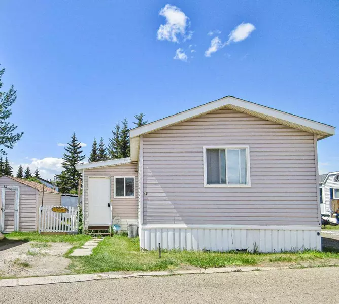 5800 46 ST #19, Olds, AB T4H 1G7