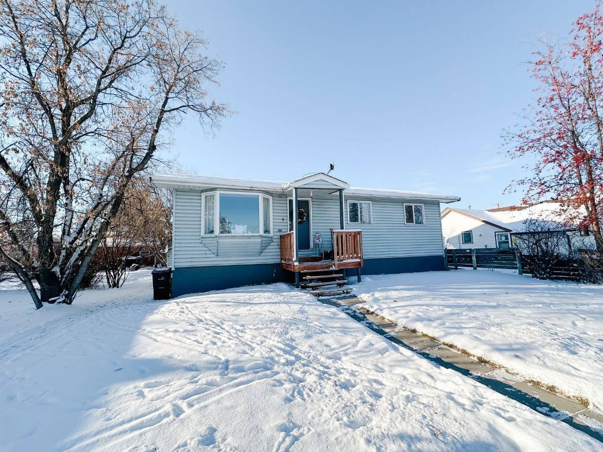 Rocky Mountain House, AB T4T 1M6,5120 48 ST #5120A