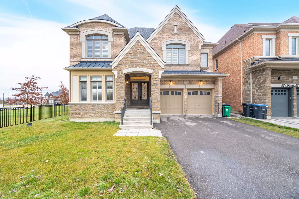 Brampton, ON L6P 4G9,20 Foothills CRES