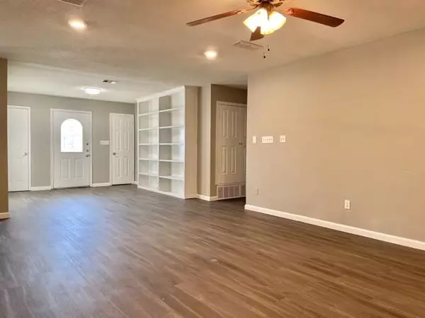 Joshua, TX 76058,206 Honey Bee Drive