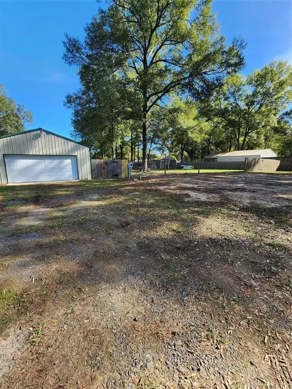 7043 Woolworth Road, Shreveport, LA 71129