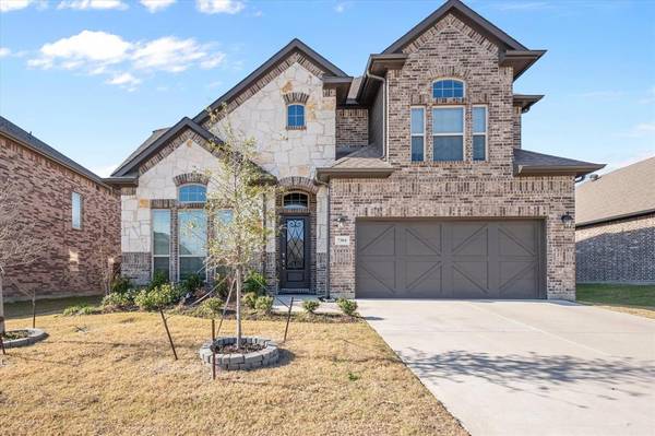 7304 Ralls Lane, Arlington, TX 76002