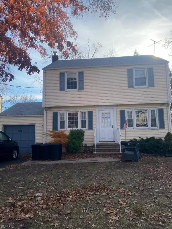 562 W Lake Ave, Rahway City, NJ 07065