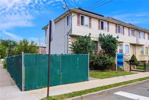 Staten  Island, NY 10303,77 Arlington PL