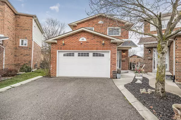 40 Crenshaw CT, Brampton, ON L6Z 1W9