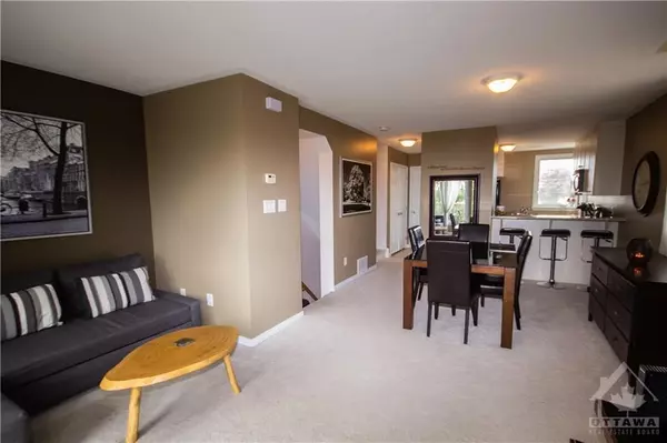 Barrhaven, ON K2J 0V1,2561 Longfields RD #25