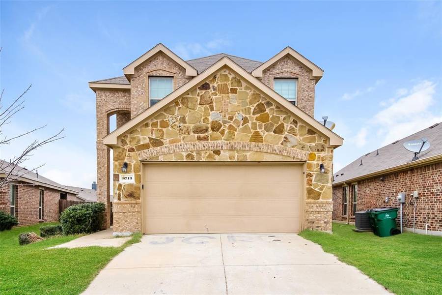 8713 Tenderfoot Lane, Aubrey, TX 76227