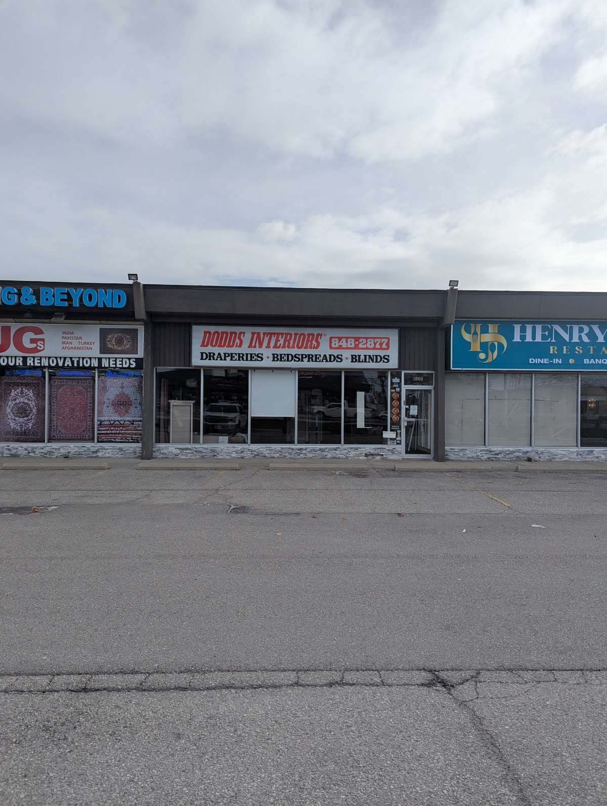 Mississauga, ON L4X 1L9,1860 Dundas ST E