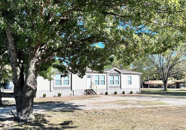 350 Oak Trail Drive,  Gordonville,  TX 76245