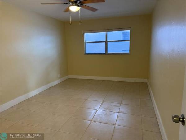 Pompano Beach, FL 33062,1450 N Riverside Dr  #204