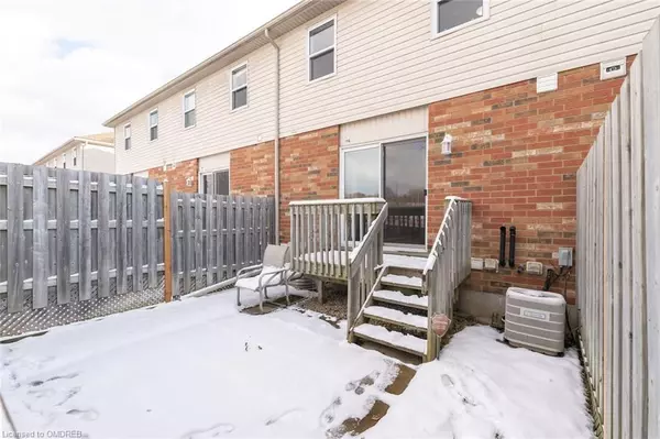 Guelph, ON N1K 1Y4,30 Imperial RD S #76