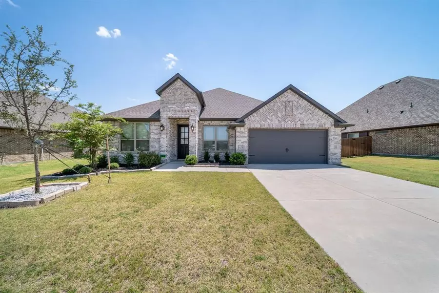 254 Hedgewood Drive, Waxahachie, TX 75165