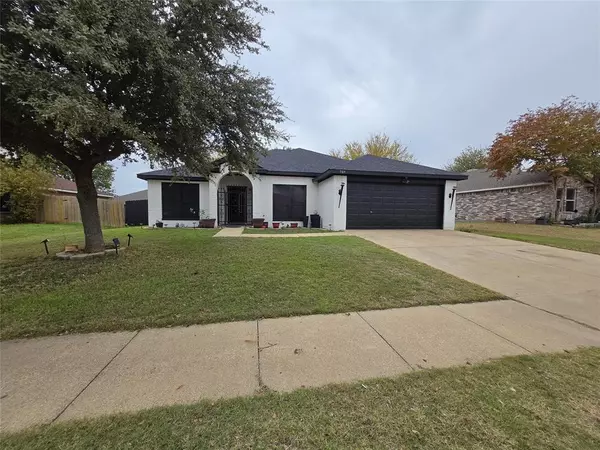 509 Ryan Street, Saginaw, TX 76179