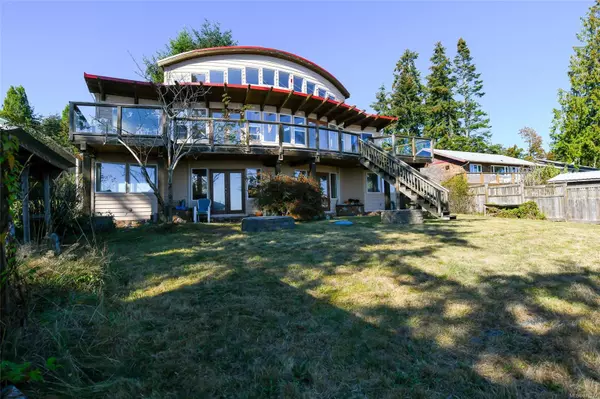 4940 David Rd, Courtenay, BC V9N 9S3