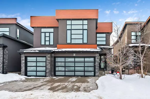 86 West Point Mews Southwest, Calgary, AB T3H0X5