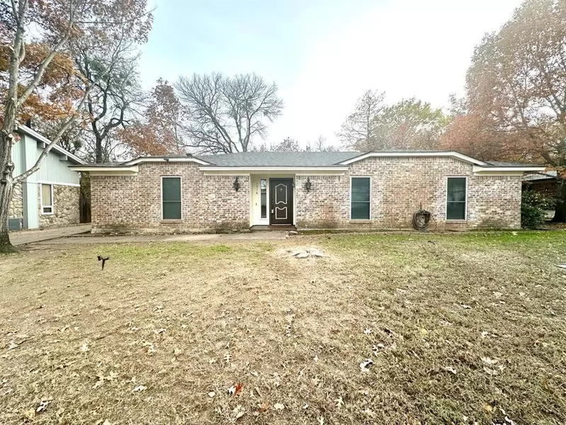 1516 Circle Lane, Bedford, TX 76022