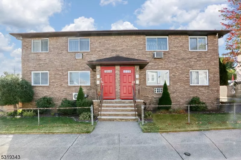 209 Hamilton Ave, Clifton City, NJ 07011