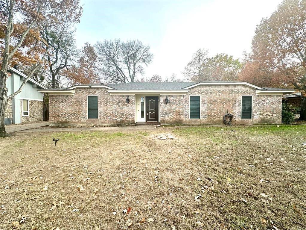 Bedford, TX 76022,1516 Circle Lane