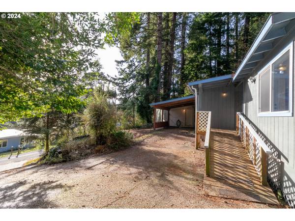 Florence, OR 97439,89319 SUTTON LAKE DR