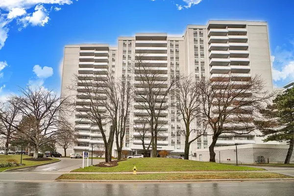 Toronto C15, ON M2J 1L3,10 Parkway Forest DR #409