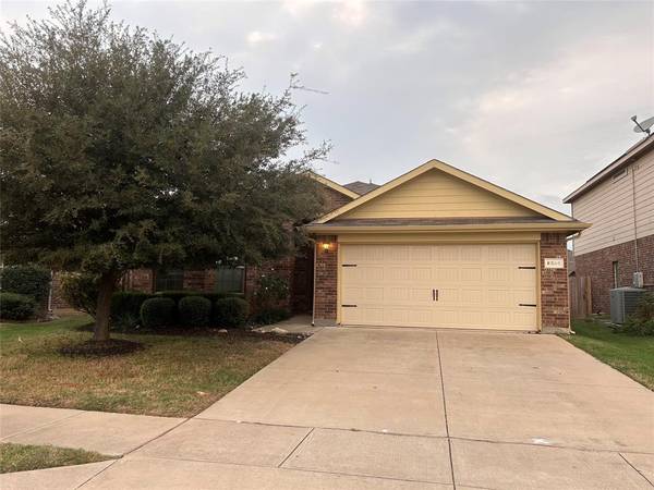 8848 Poynter Street, Fort Worth, TX 76123