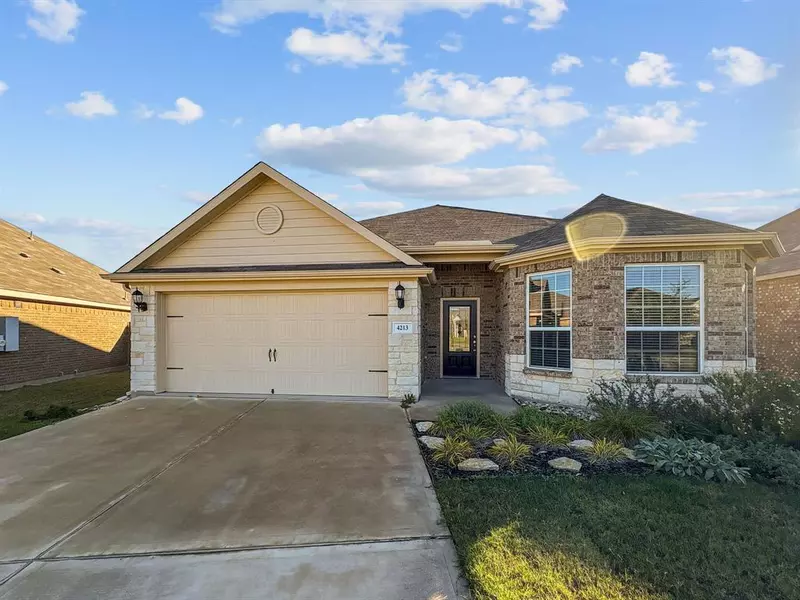 4213 Antioch Street, Crowley, TX 76036