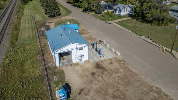 Hay Lakes, AB T0B 1W0,2 Railway AVE North